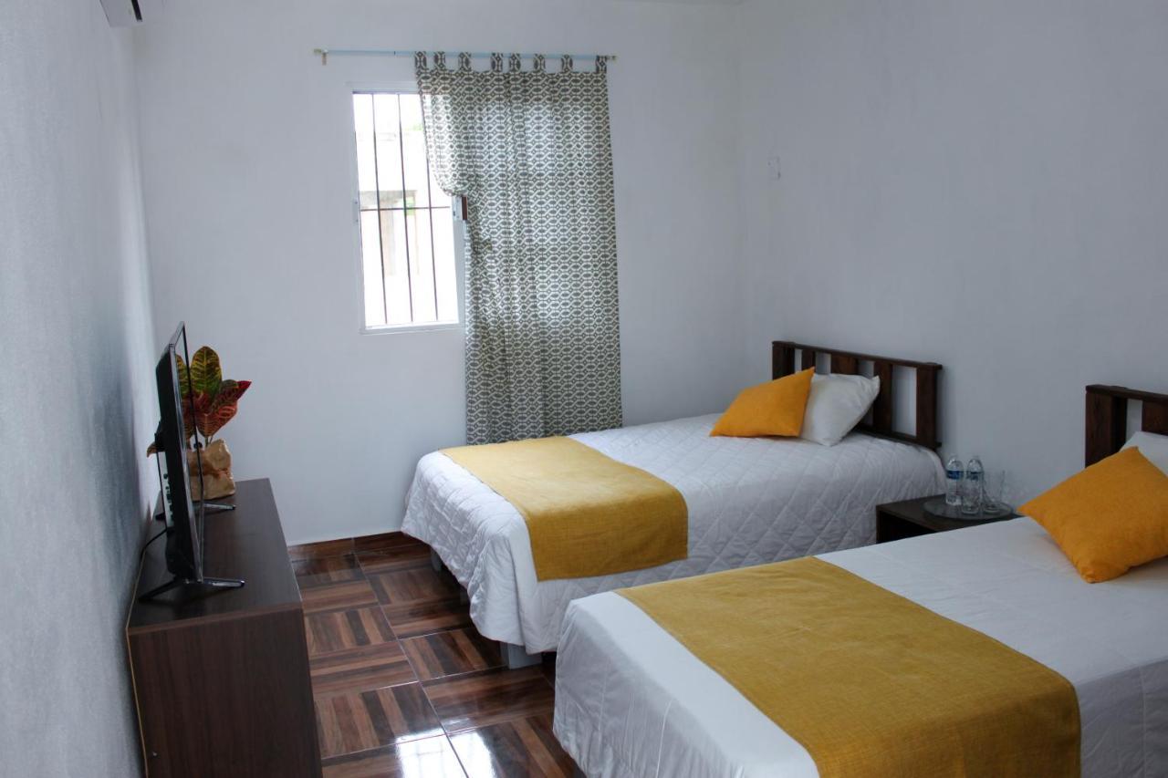 Rooms In Cancun Airport Extérieur photo